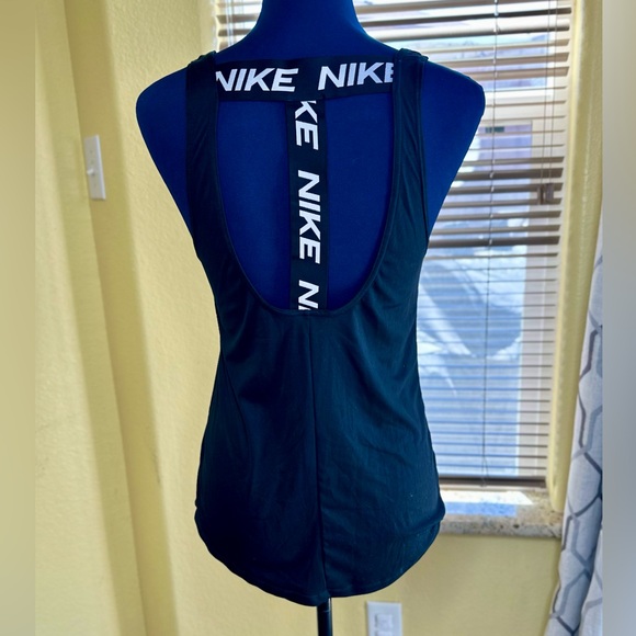 NEW! Nike Black Dri-FIT VICTORY ELASTIKA Training/Running Tank Top - Picture 10 of 13